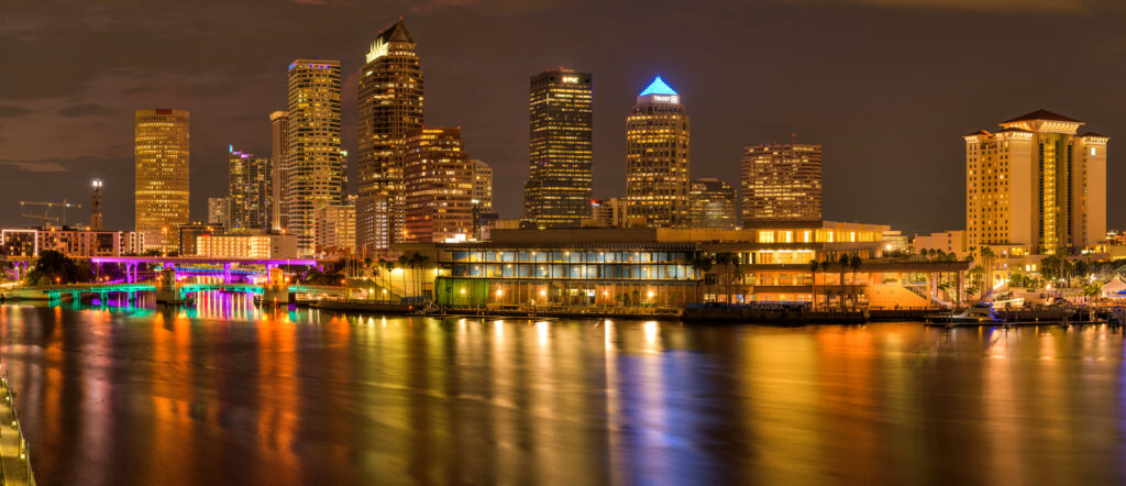 beautiful skyline of Davenport, Florida at night