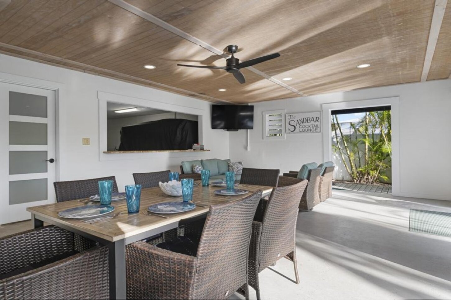 Outdoor Entertainment