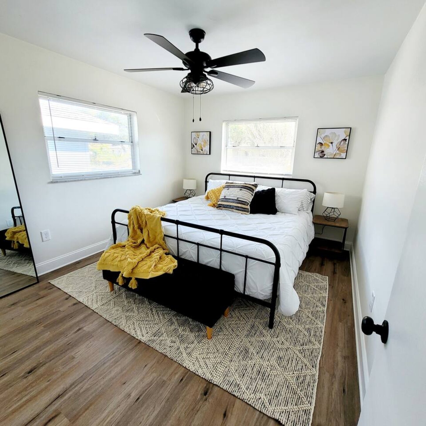 A king sized bed ensures this room will leave you feeling well rested and ready for adventure. 