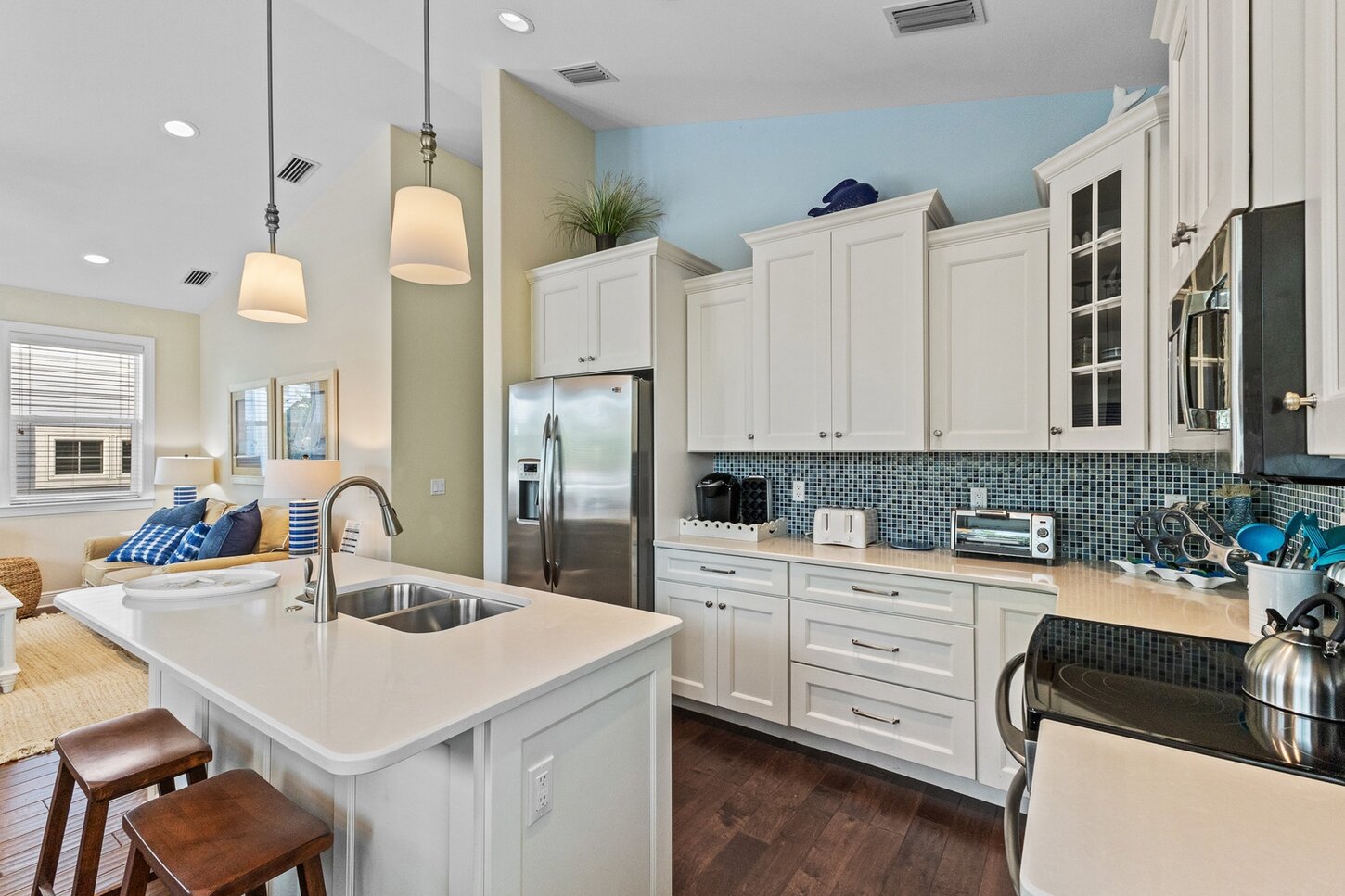 Well equipped kitchen