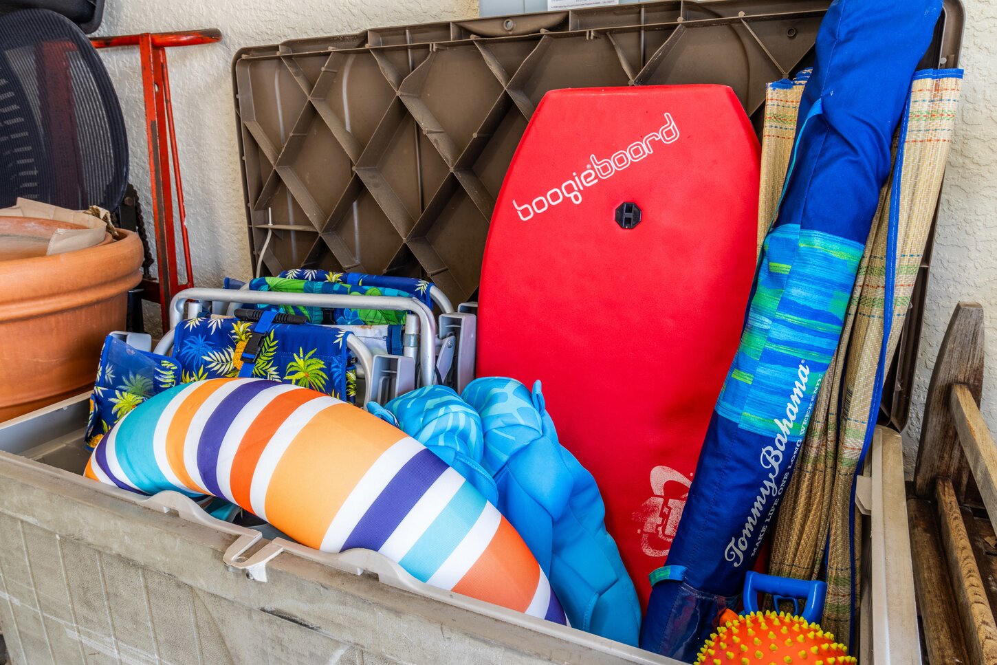 Pool / beach toys