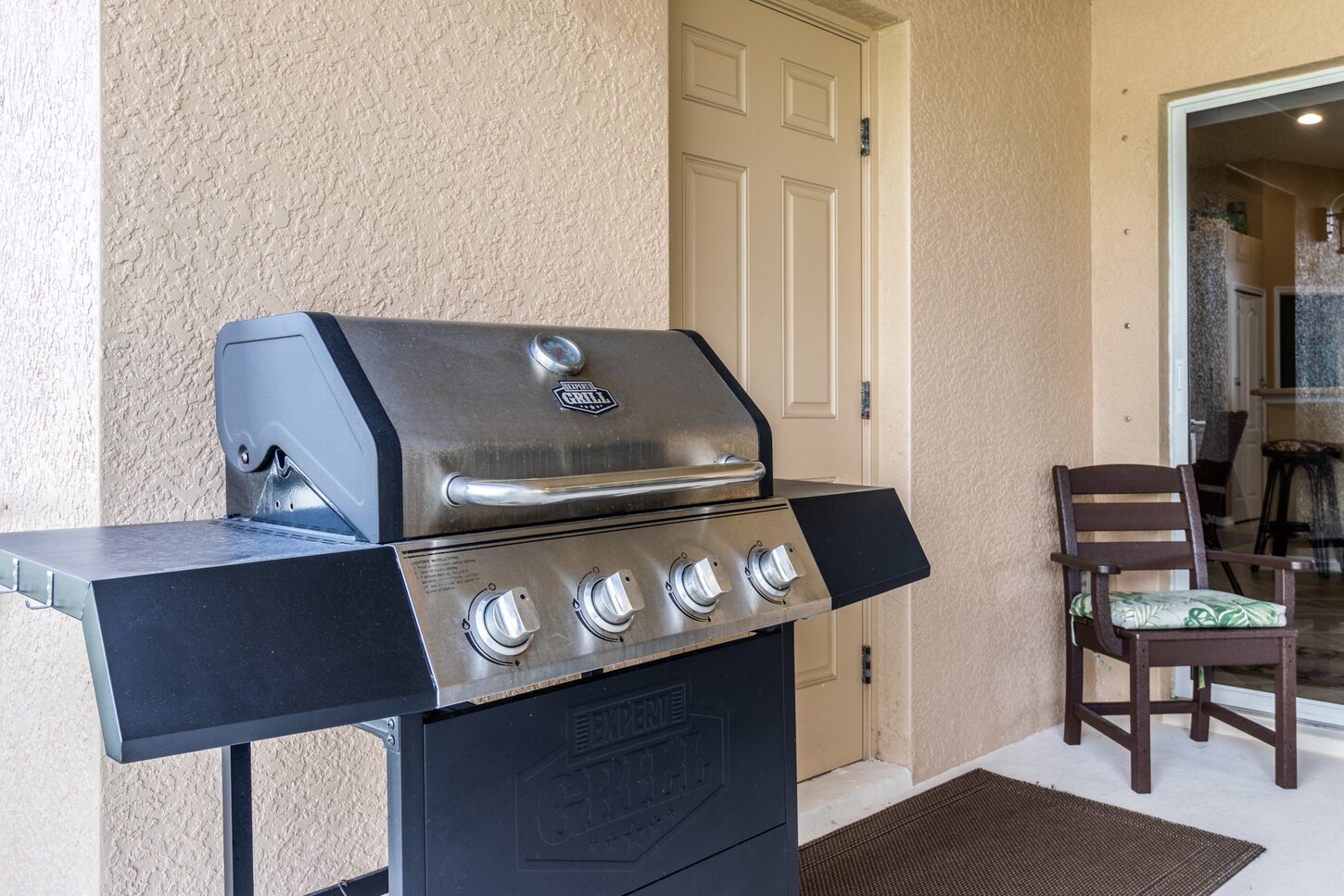 Gas grill