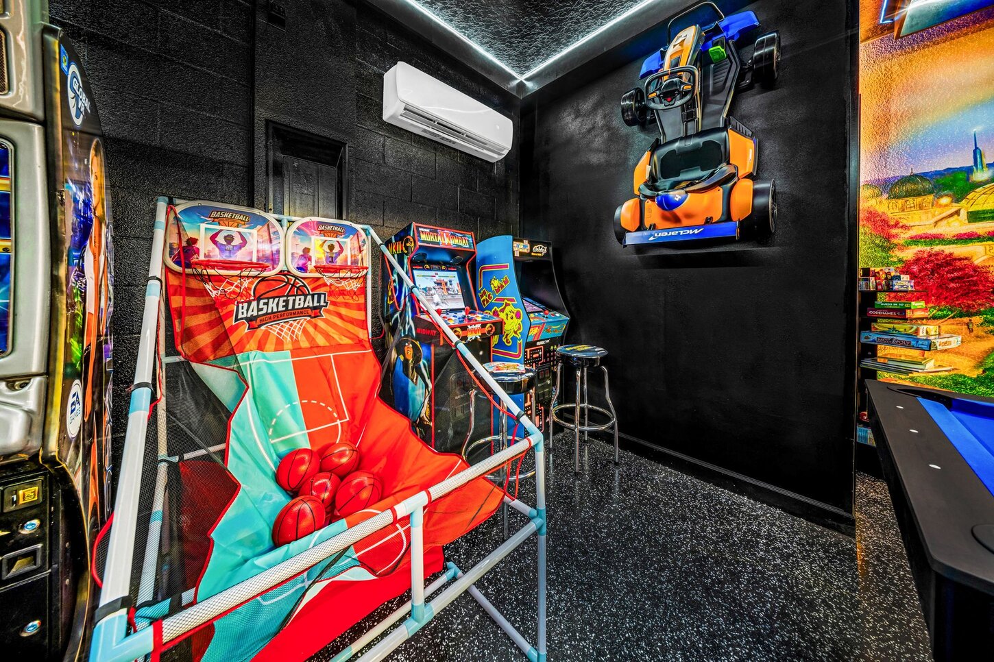  A game lovers dream  Play on PS5, Xbox, and arcade machines , relax with murals  and comfy seating, and capture Instagram and TikTokworthy memories .