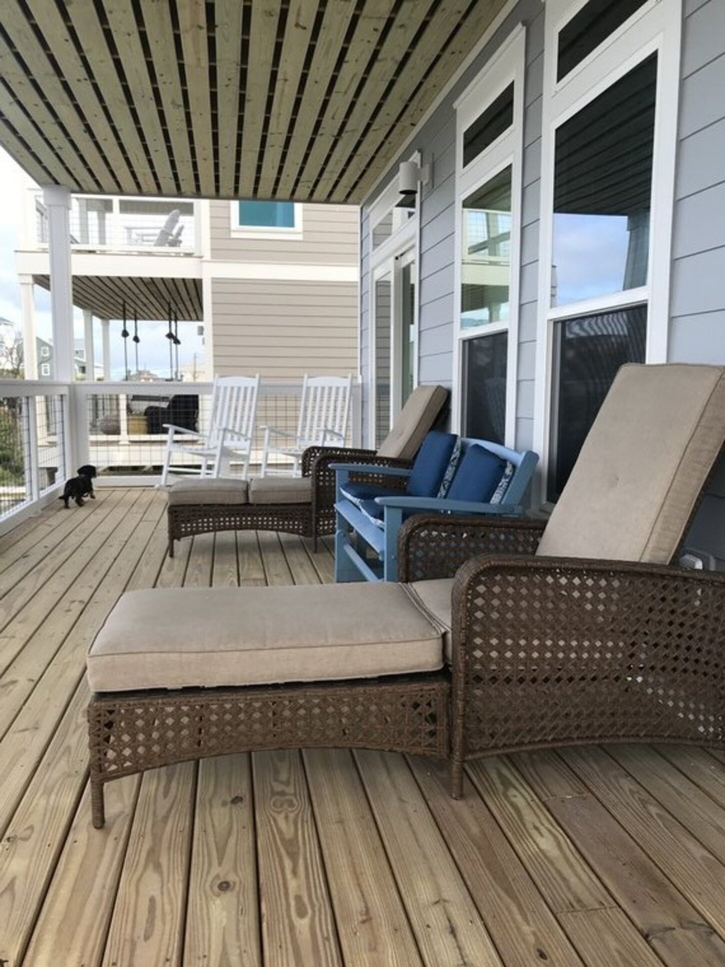 Mid level King suites share full gulf front balcony