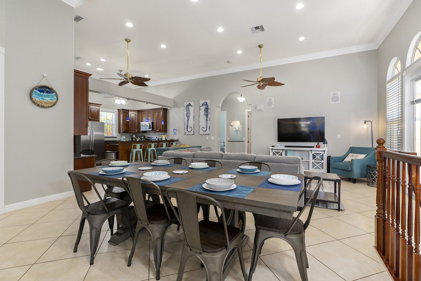 Table sitting for 8 plus extra bar stools in the kitchen