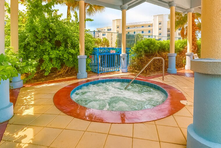 Oceanwalk 7-404 Coastal 3-bed 2-bath condo-New Smyrna Beach FL
