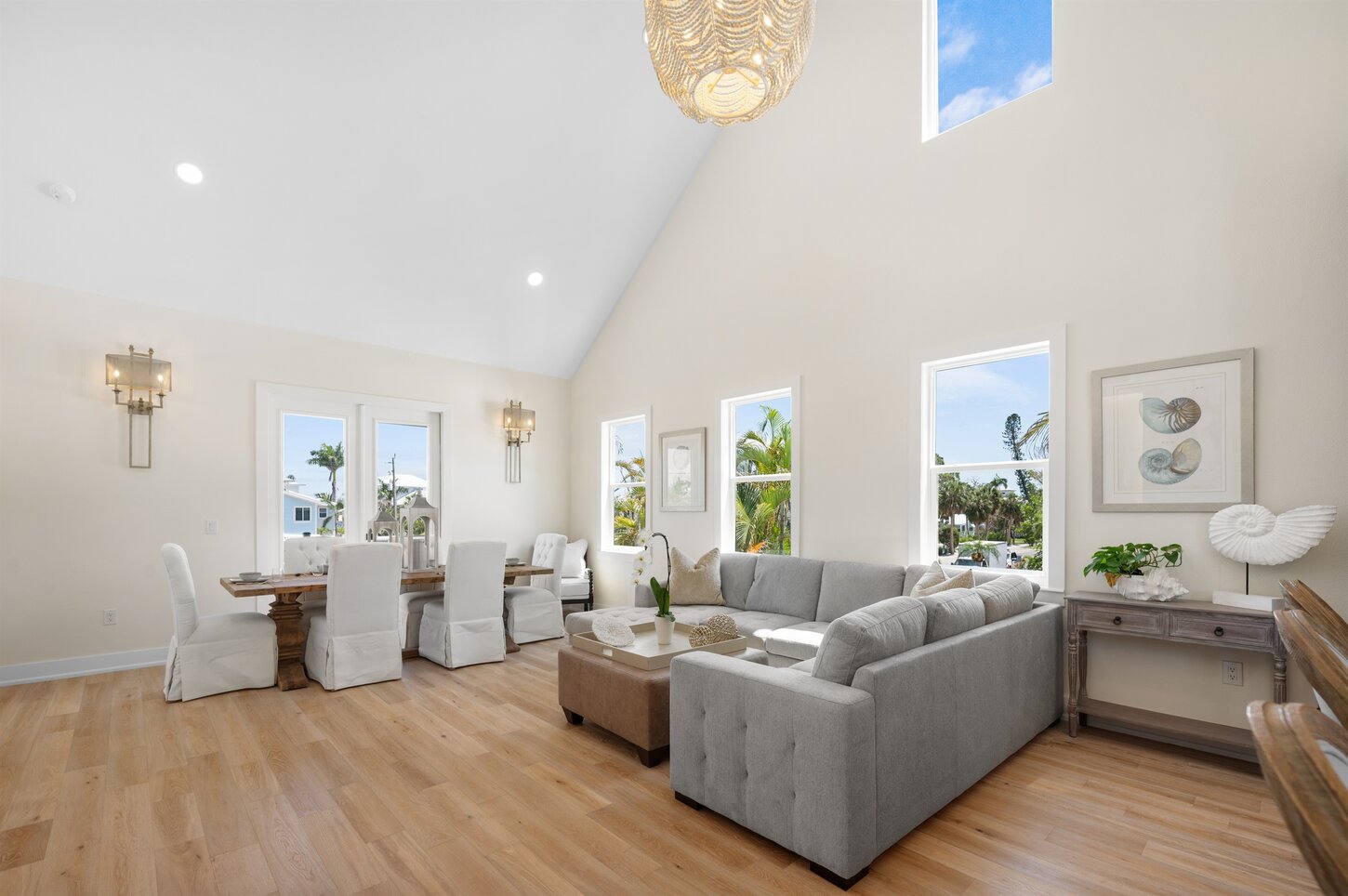 Soaring ceilings  designer details