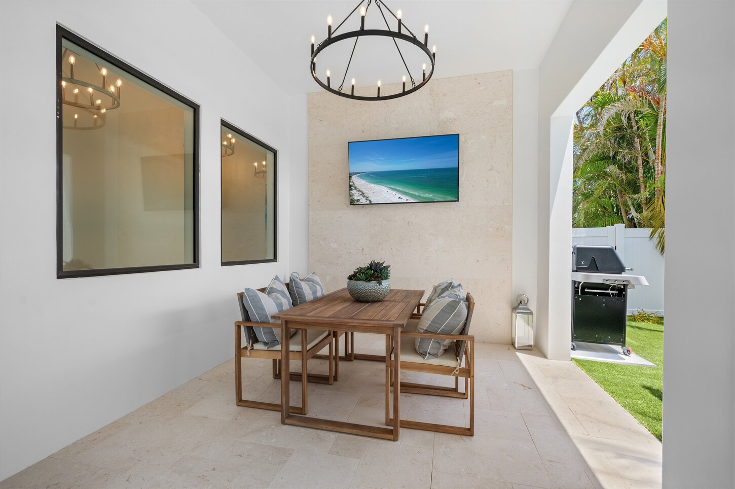 Seamless indooroutdoor living