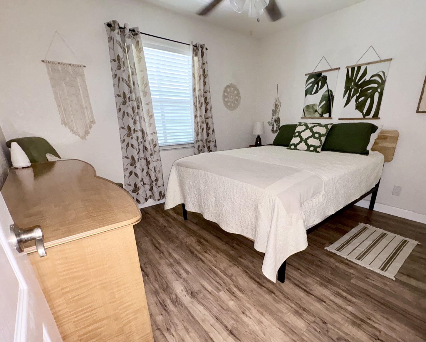 Guest Bedroom 2 (Queen)