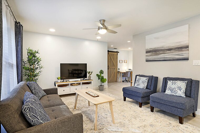 Double Diamond Rentals -Serene Sunset Oasis, 2 beds 2 baths near Wellington
