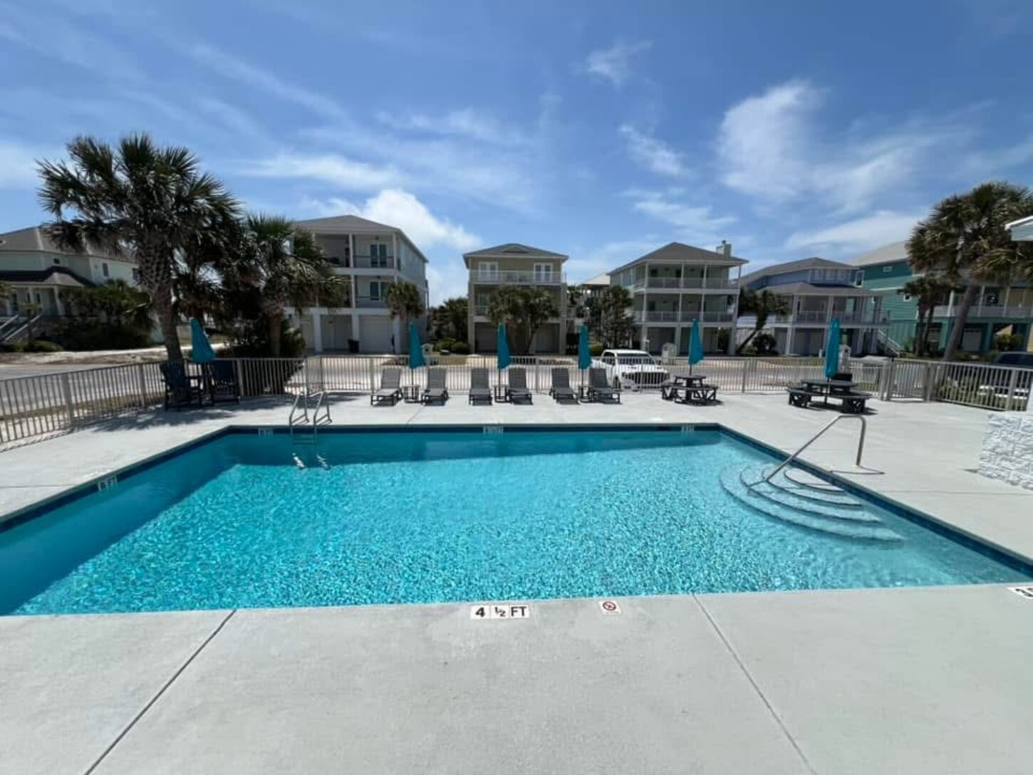 Community pool