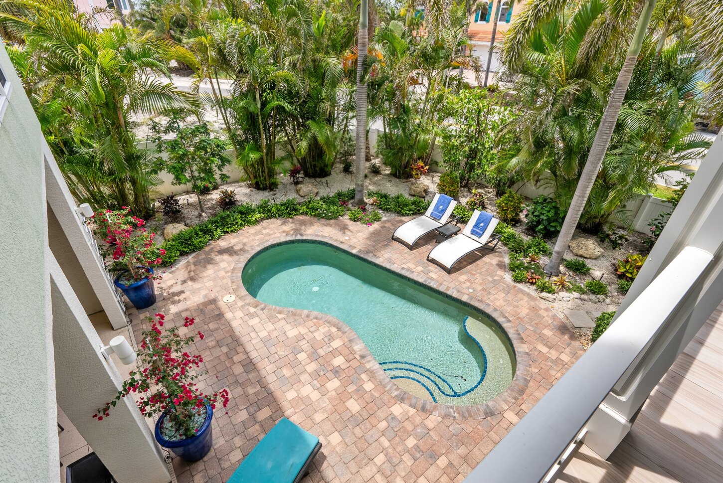PoolLanai Garden from Master Balcony