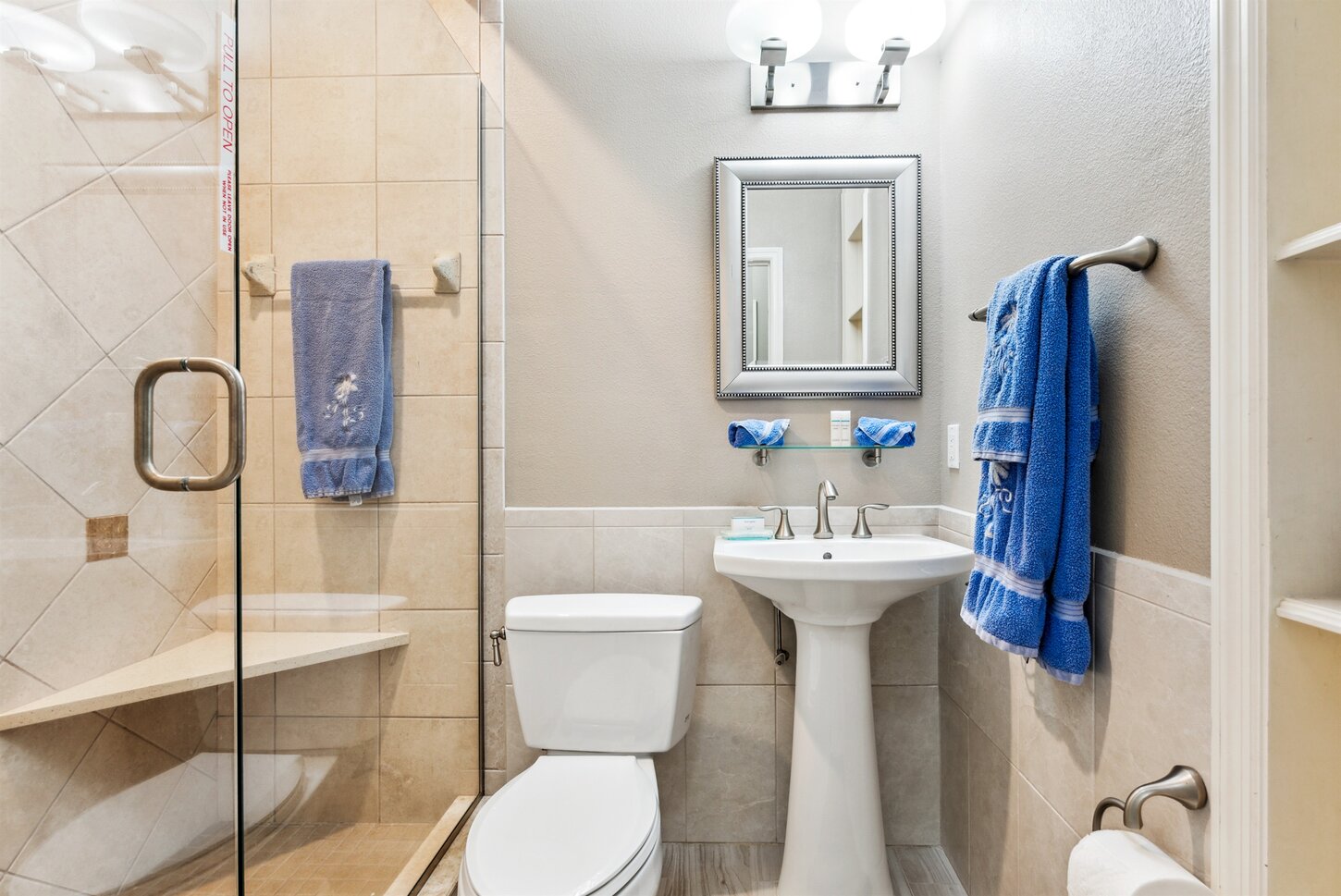 Queen Bathroom  Shower