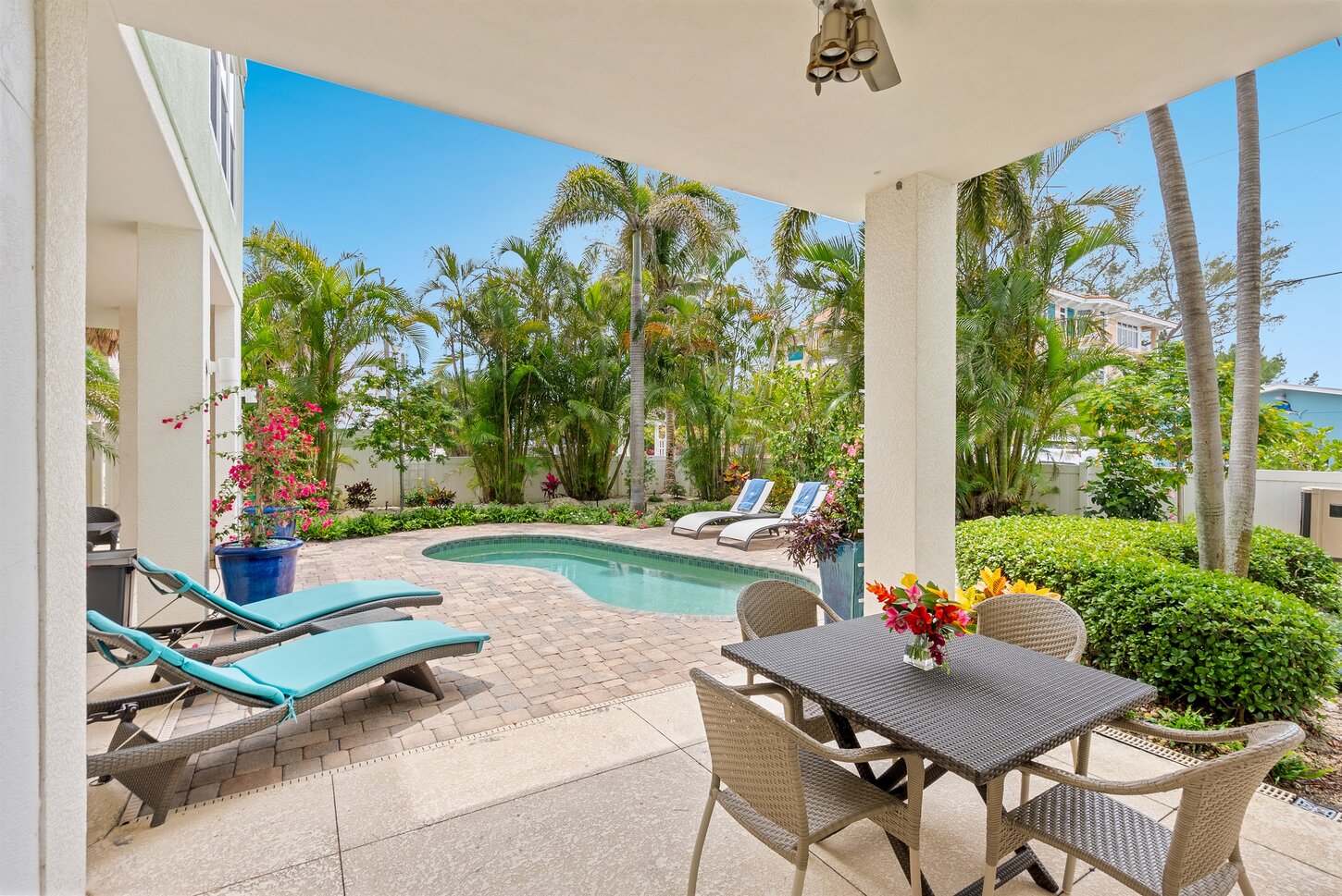 PoolLanai Area from the Foyer Door