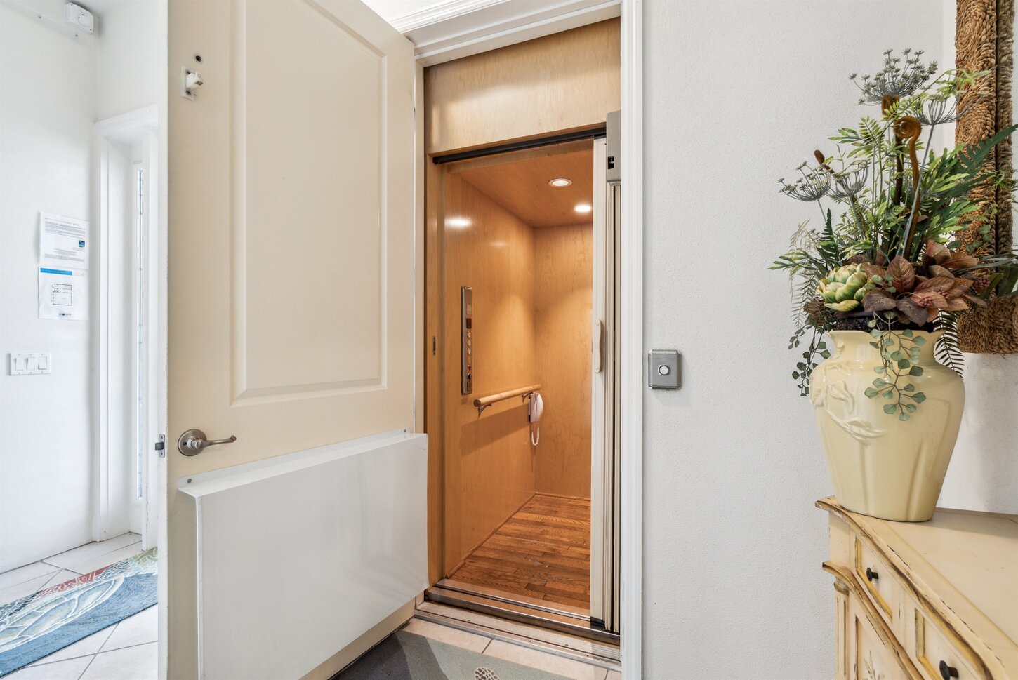 Elevator Access  Foyer