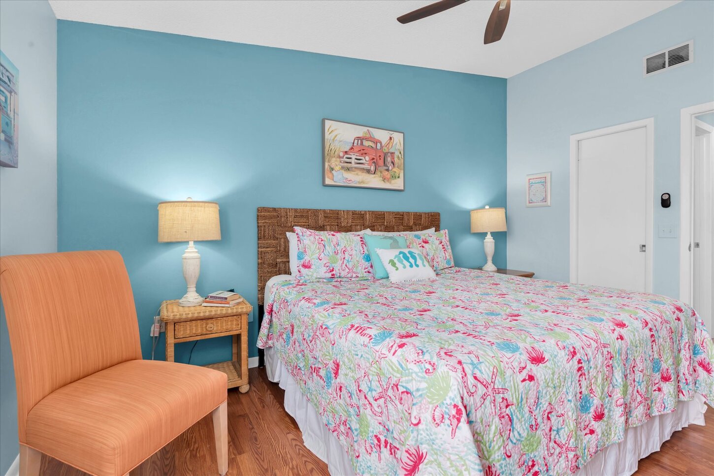 King size bedroom
