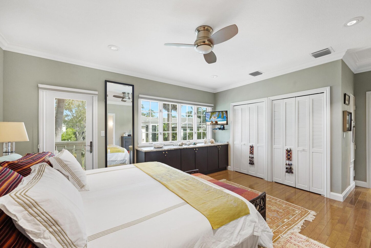 Master Bedroom, King size 