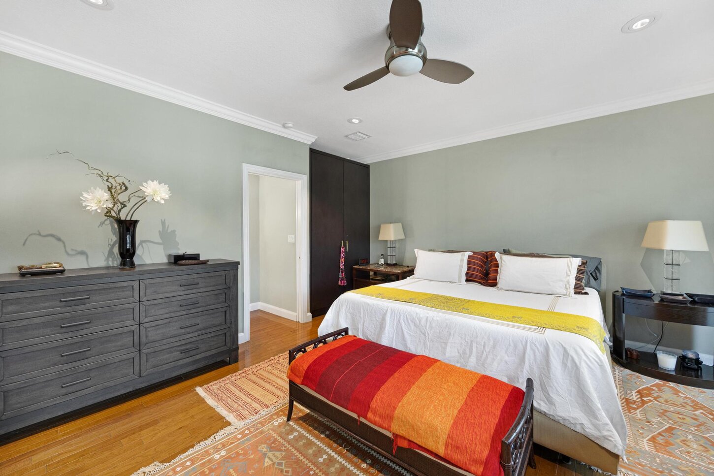 Master Bedroom, King Size 