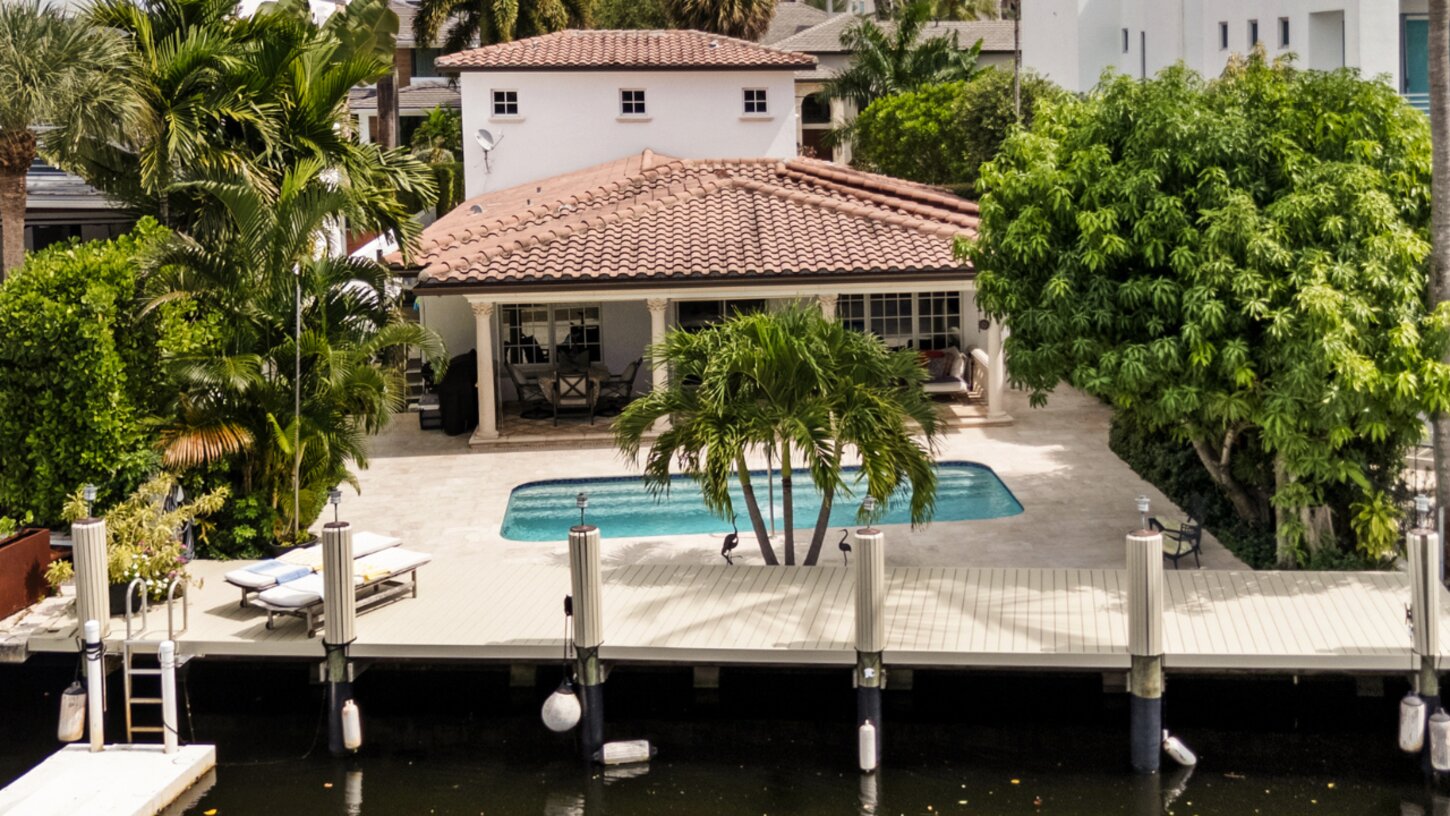 Back view , waterfront 