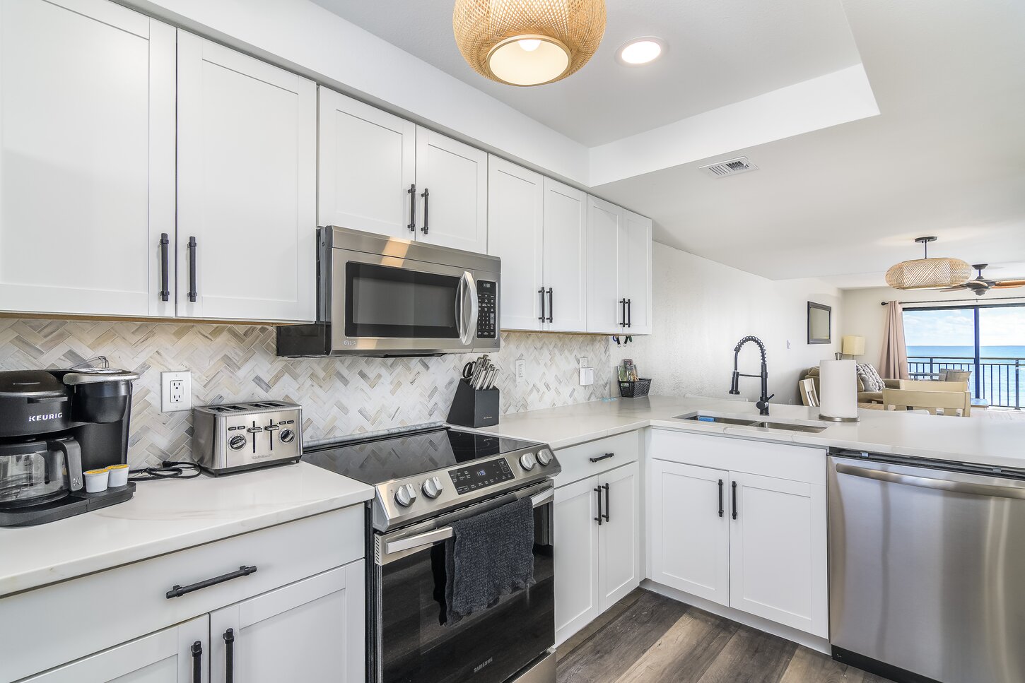 Fully Stocked Kitchen