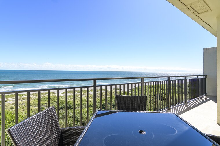 New Listing! DIRECT OCEAN FRONT
