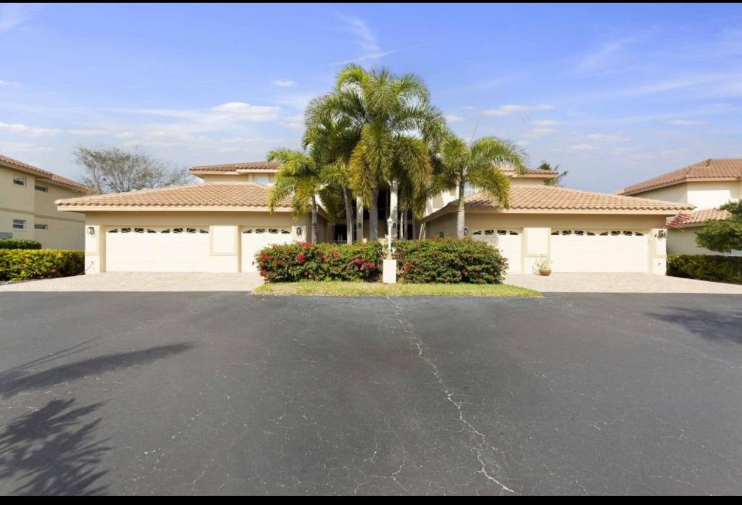 Building with Garage